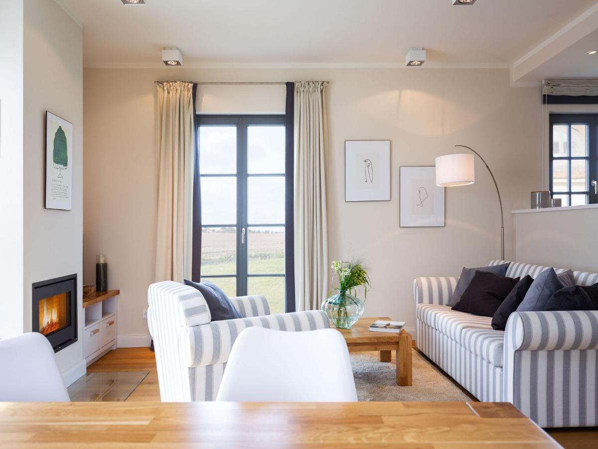 Reetland Am Meer - Premium Reetdachvilla Mit 2 Schlafzimmern, Sauna Und Kamin E04 Дранске Экстерьер фото