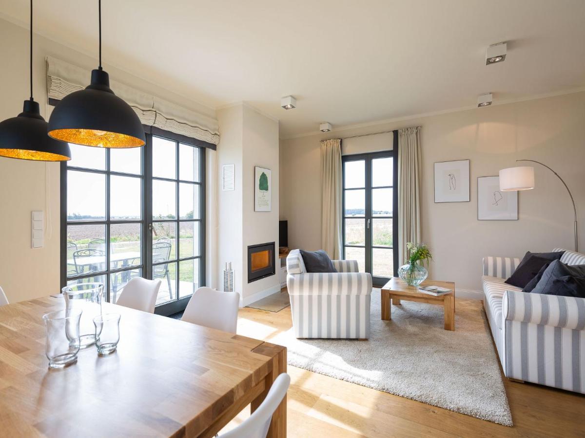Reetland Am Meer - Premium Reetdachvilla Mit 2 Schlafzimmern, Sauna Und Kamin E04 Дранске Экстерьер фото